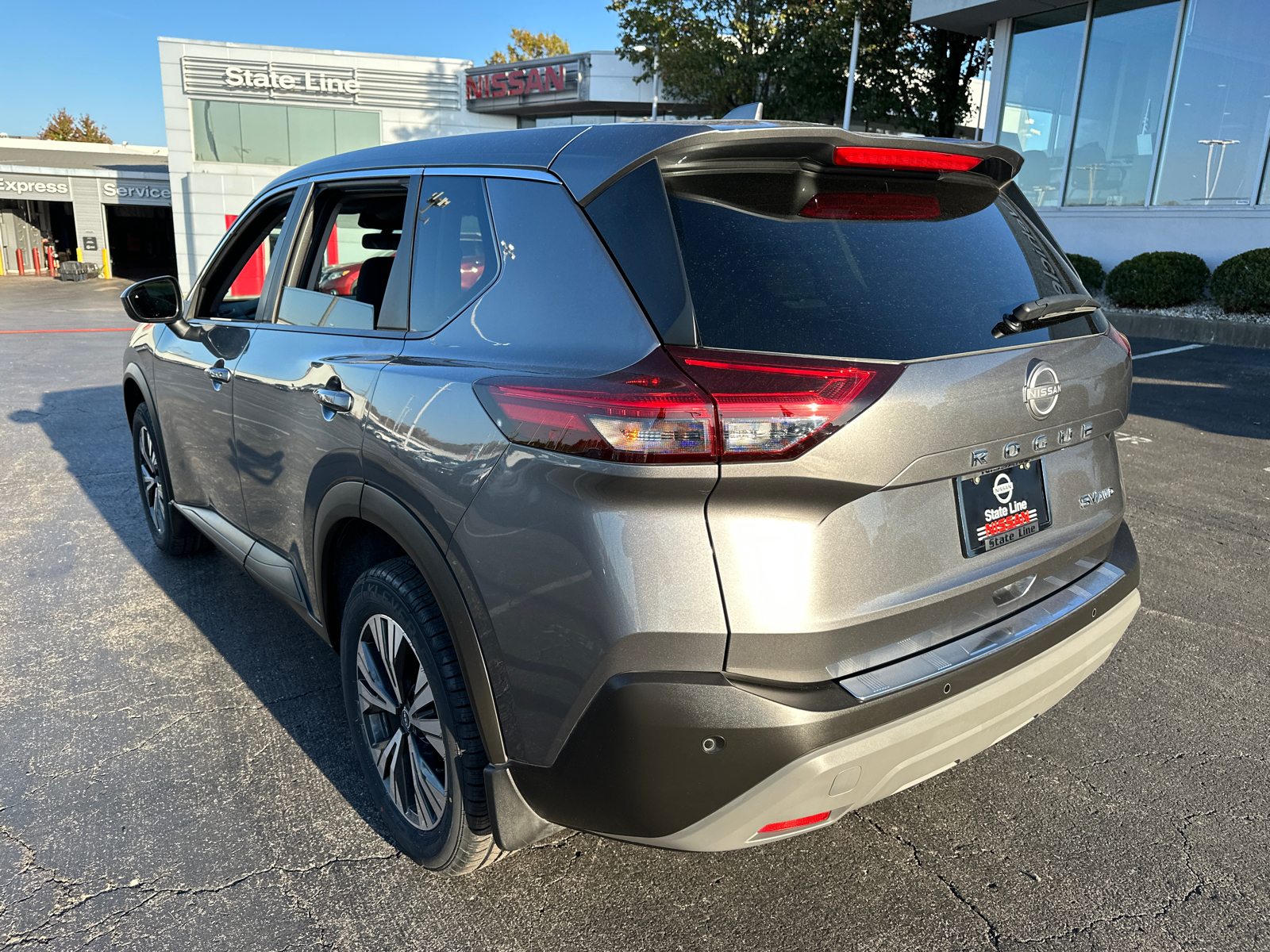 2023 Nissan Rogue SV 8