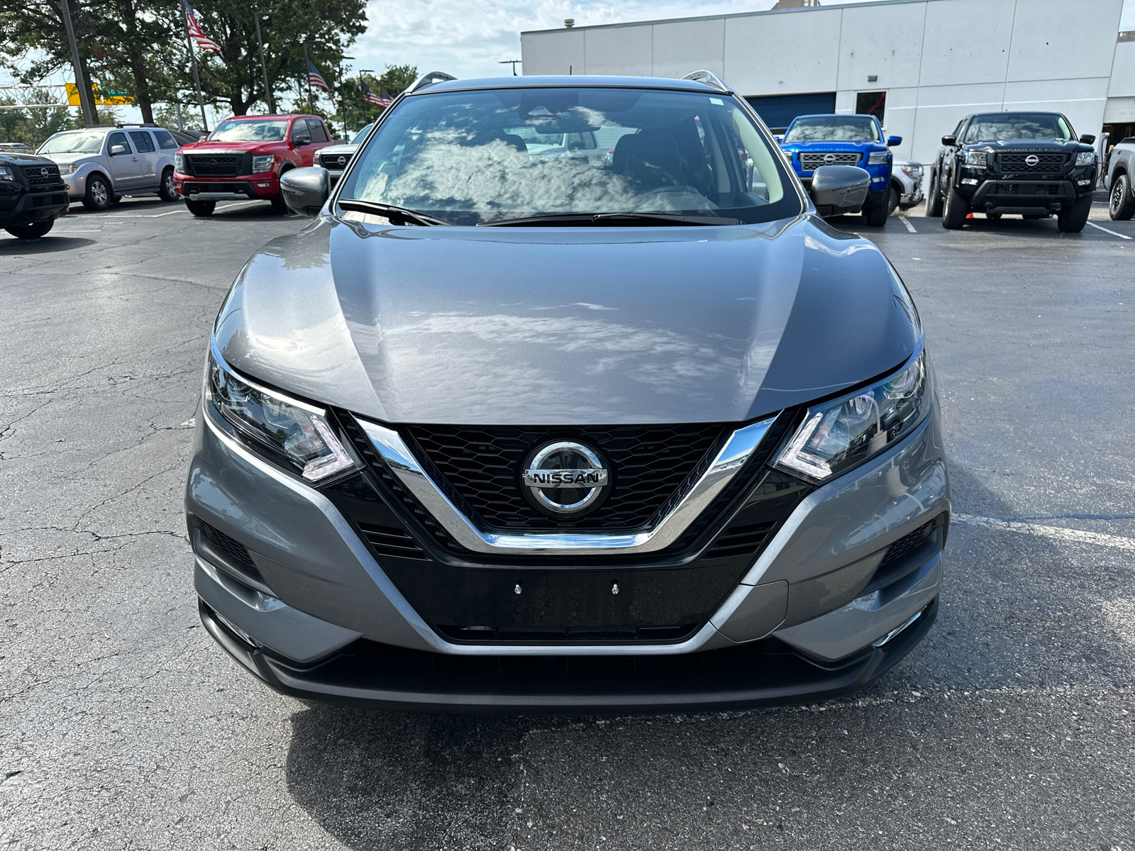 2022 Nissan Rogue Sport SV 3