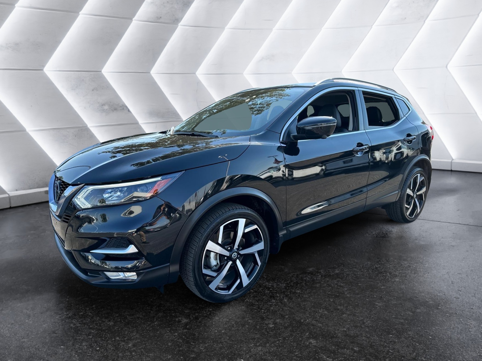 2022 Nissan Rogue Sport SL 1