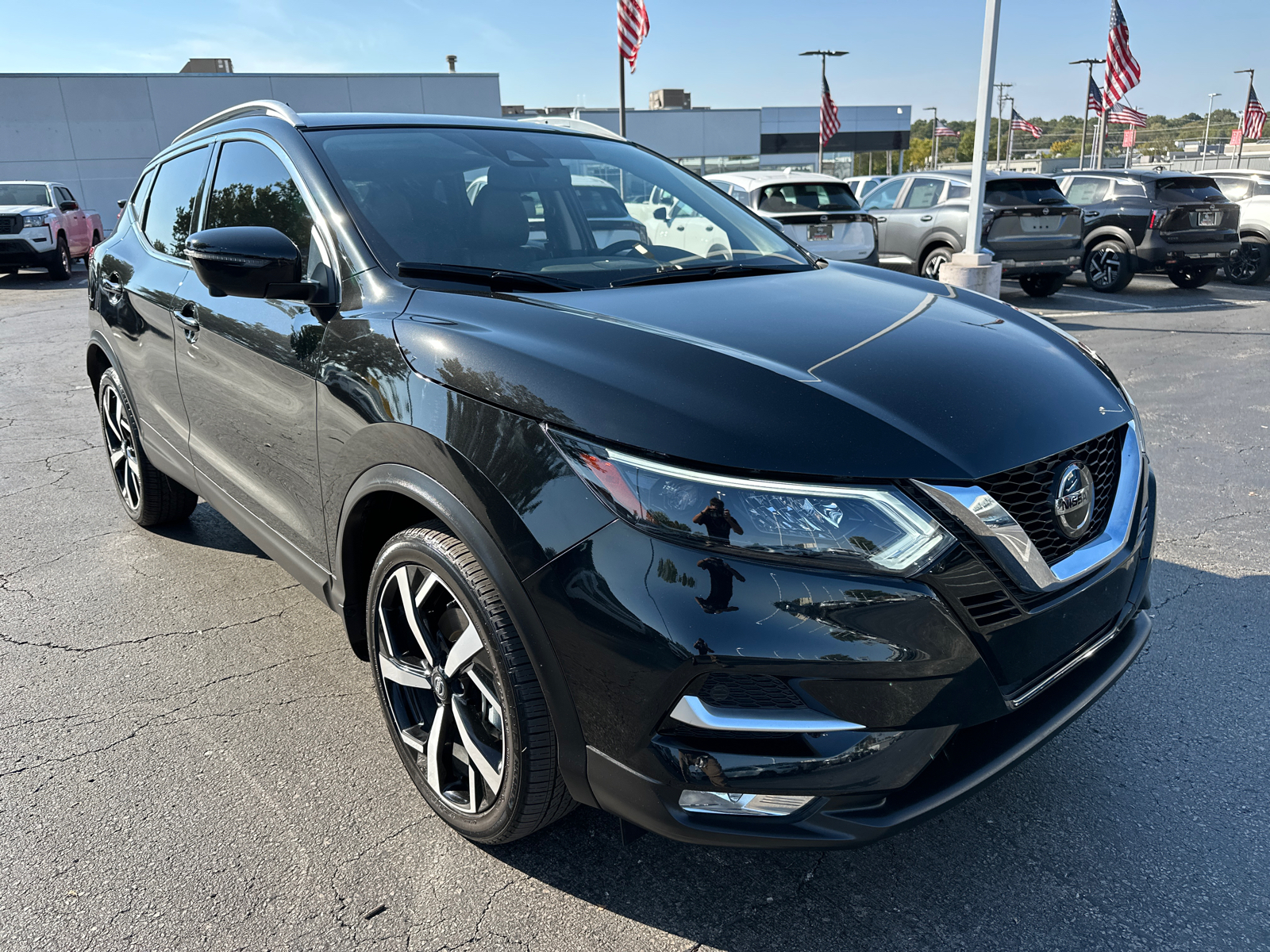 2022 Nissan Rogue Sport SL 4