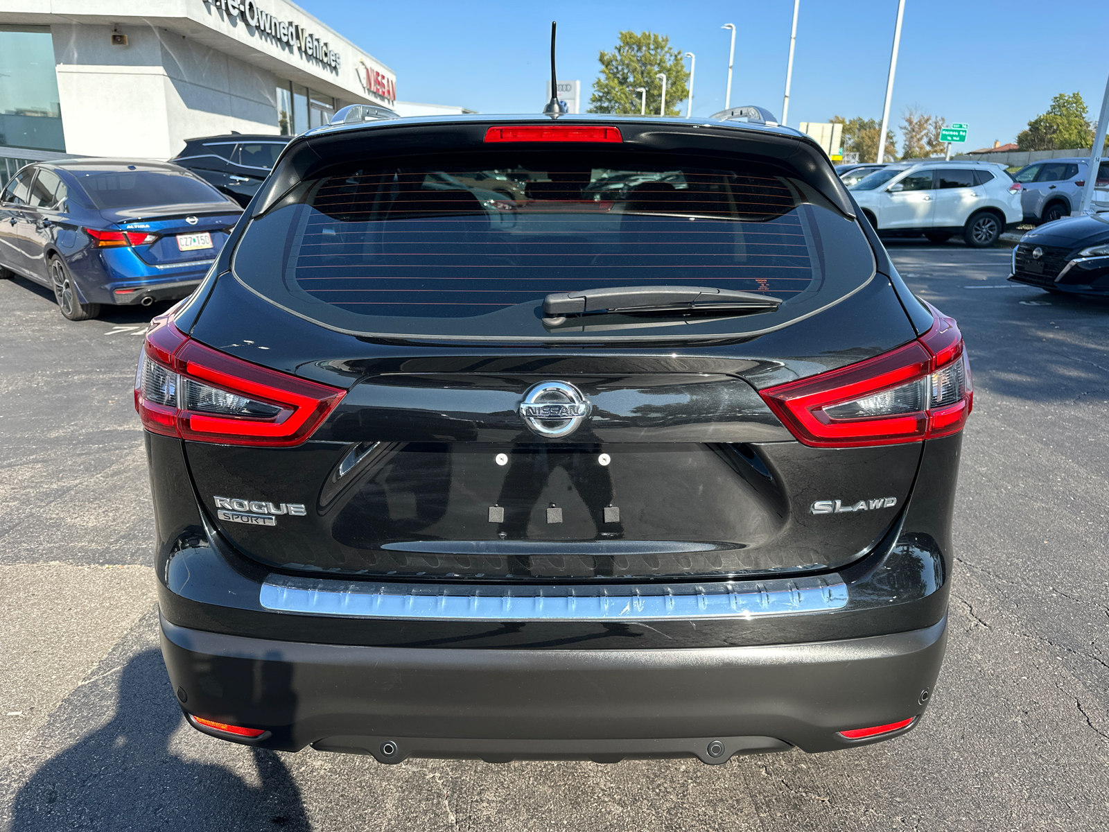 2022 Nissan Rogue Sport SL 7