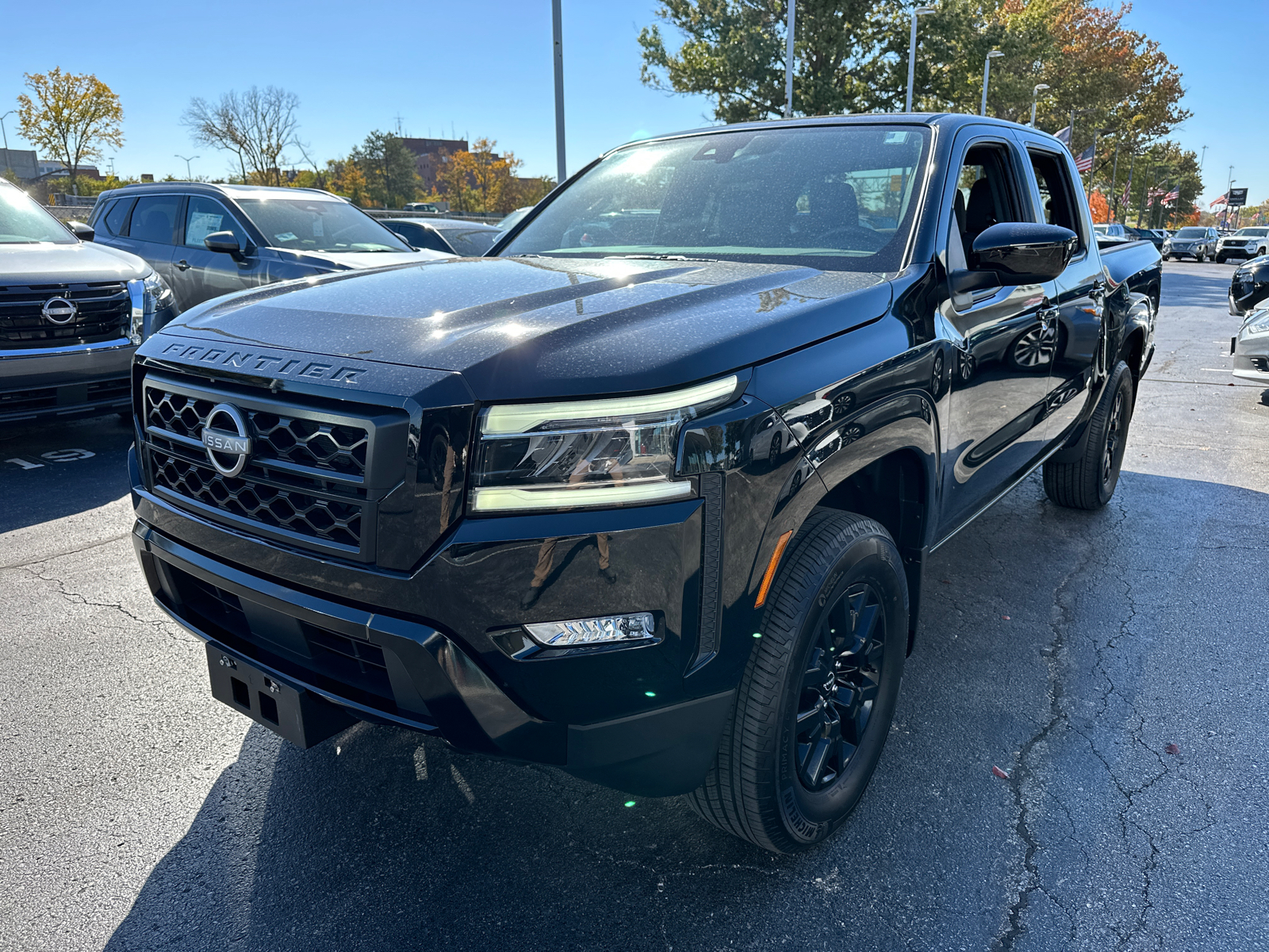 2023 Nissan Frontier SV 2