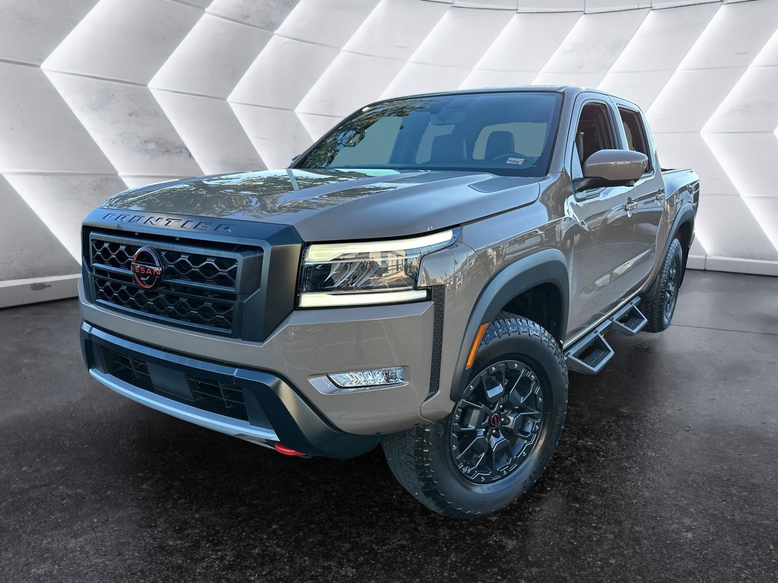 2023 Nissan Frontier PRO-4X 1