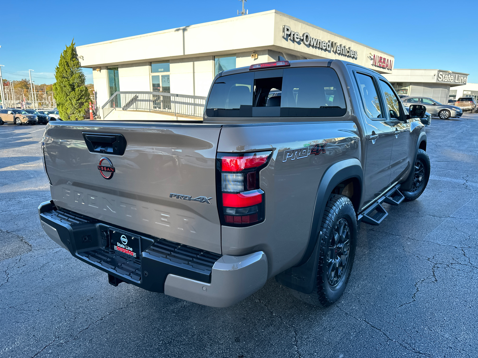 2023 Nissan Frontier PRO-4X 6