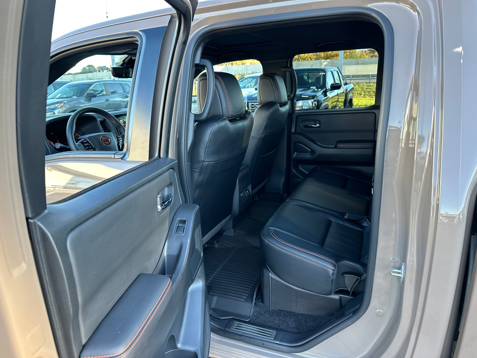 2023 Nissan Frontier PRO-4X 11