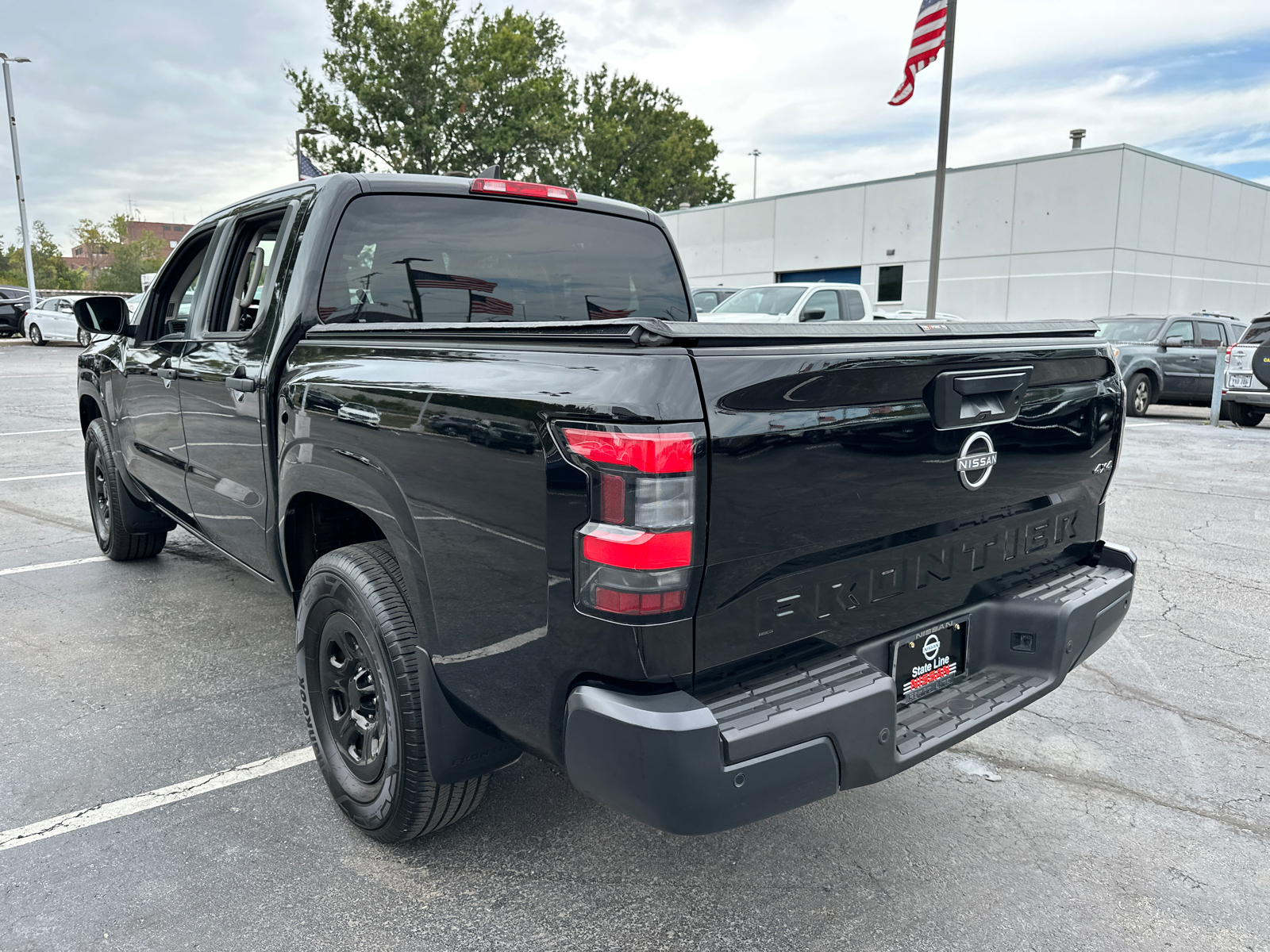 2022 Nissan Frontier S 8