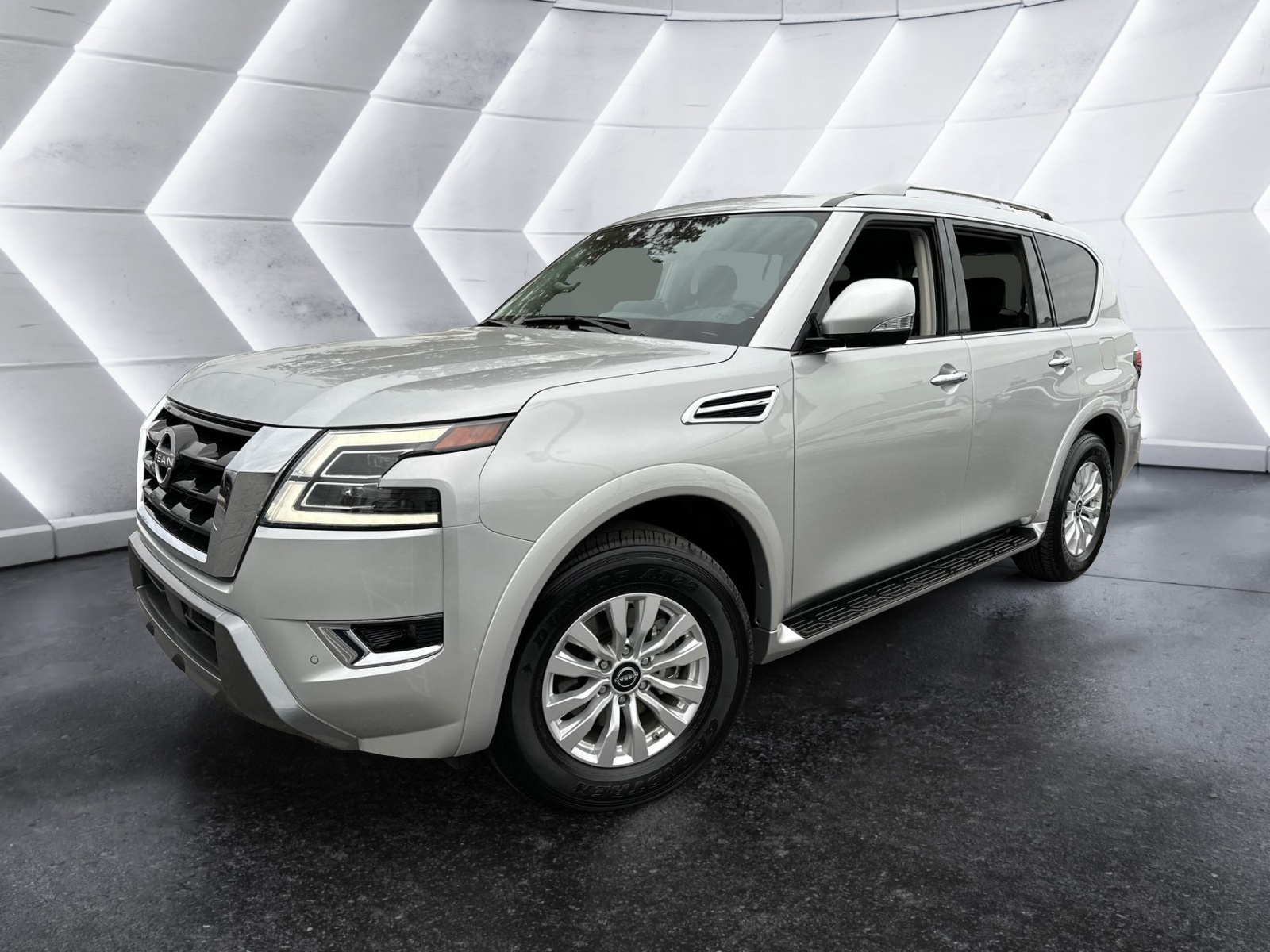 2024 Nissan Armada SV 1