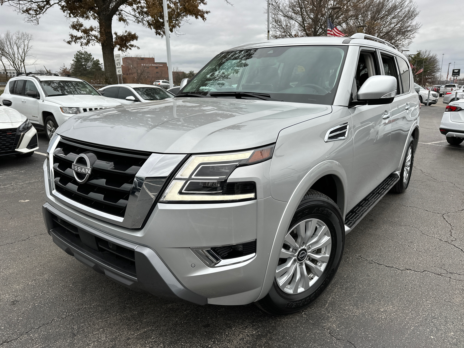 2024 Nissan Armada SV 3