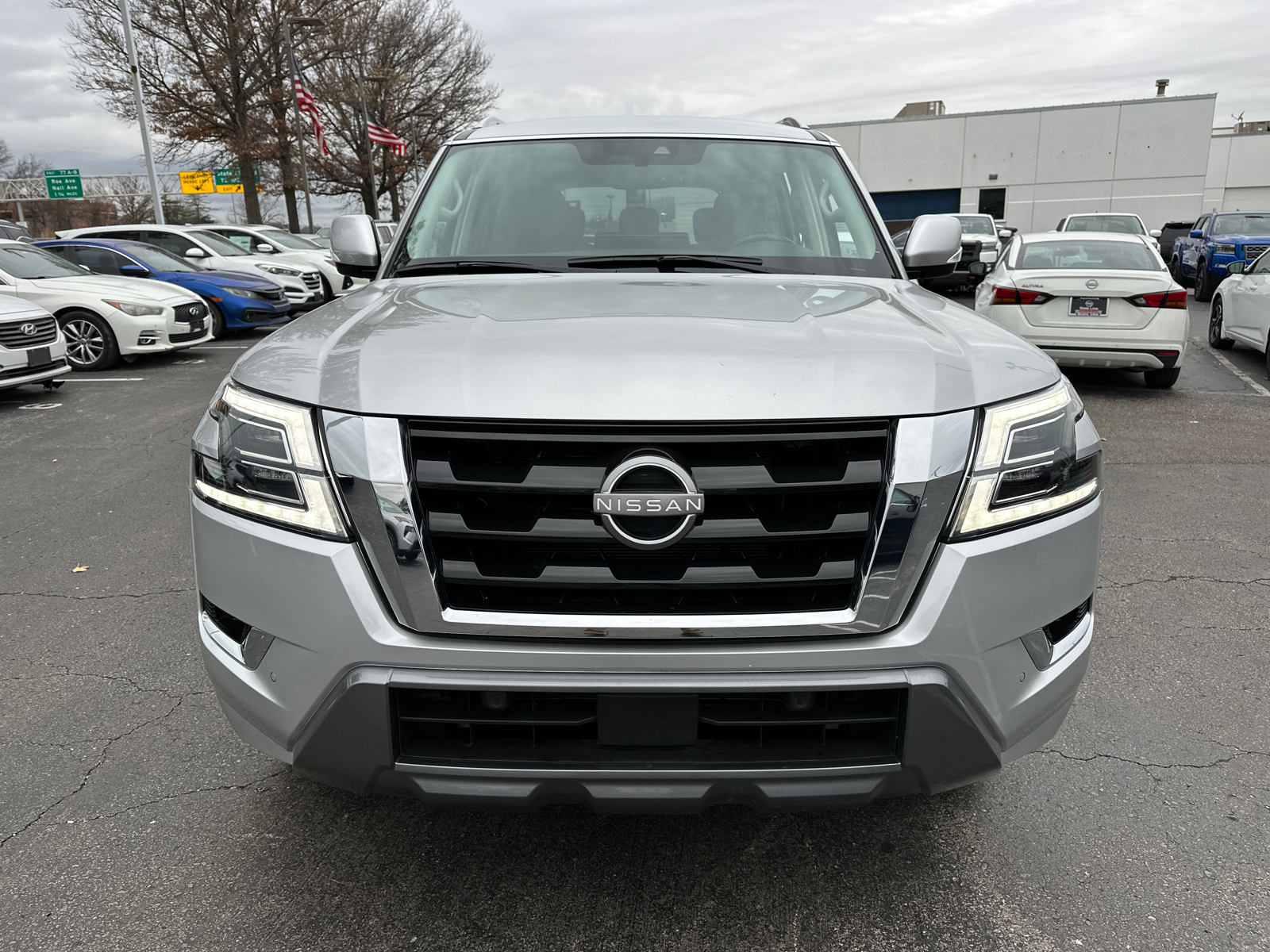 2024 Nissan Armada SV 4