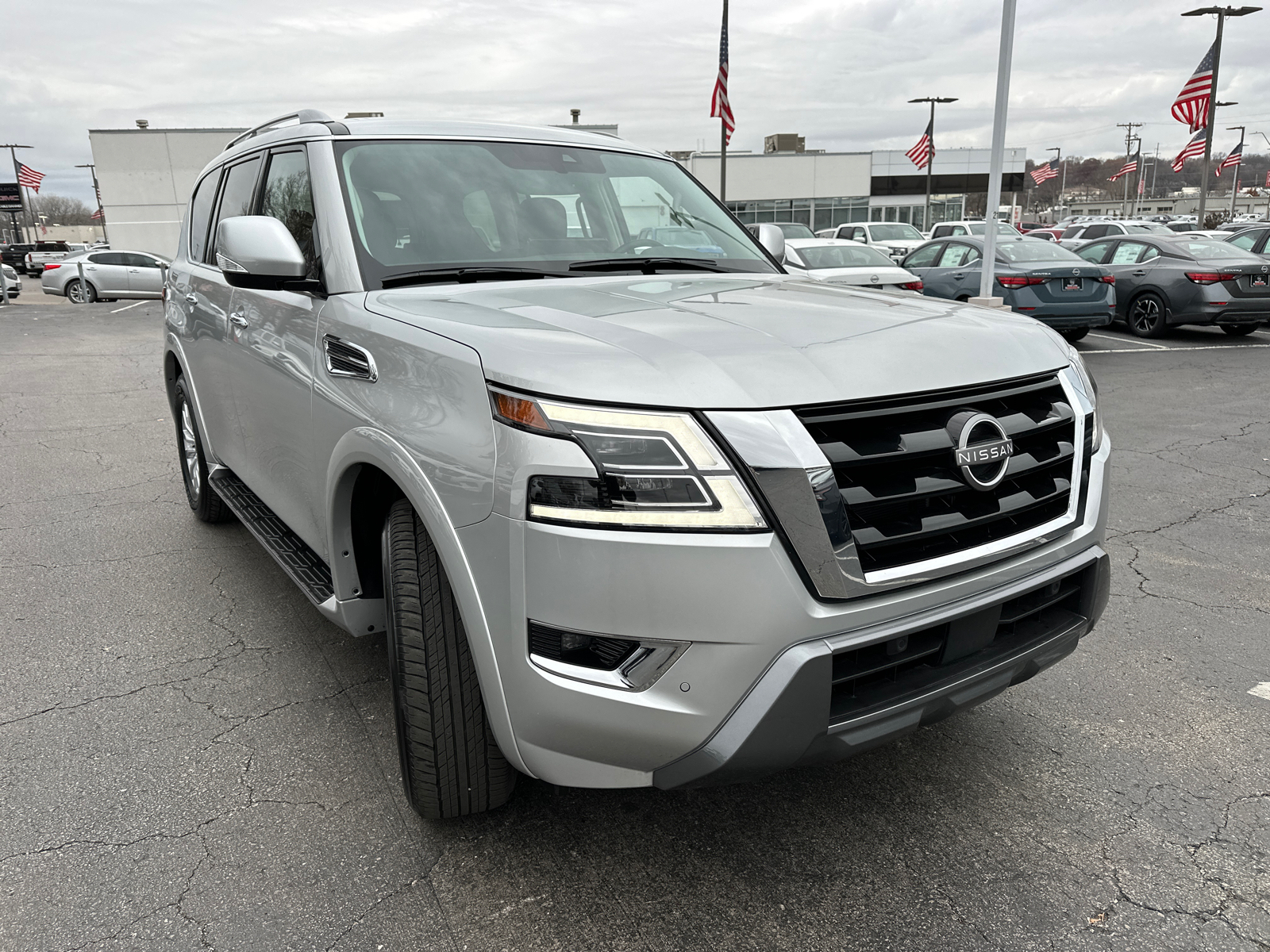 2024 Nissan Armada SV 5