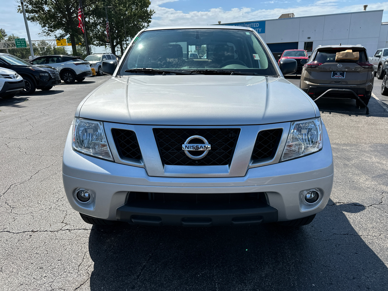 2021 Nissan Frontier SV 3