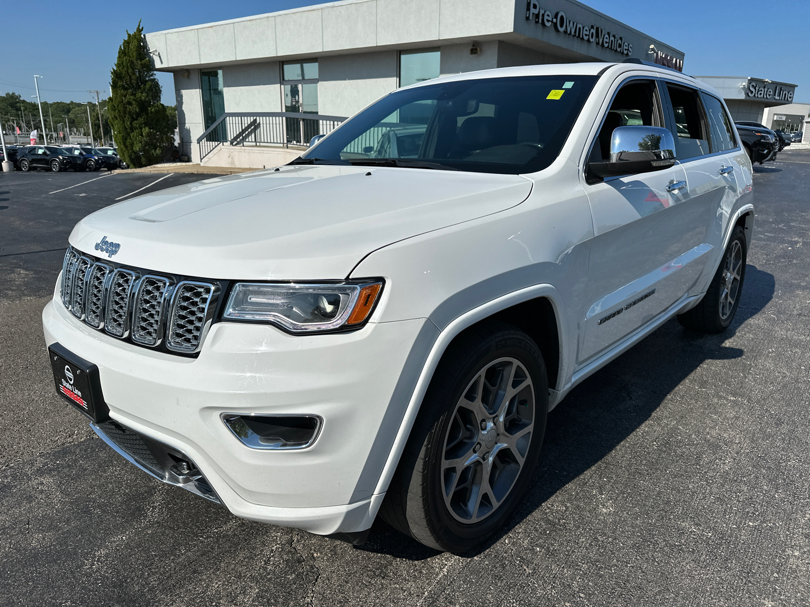 2020 Jeep Grand Cherokee Overland 2