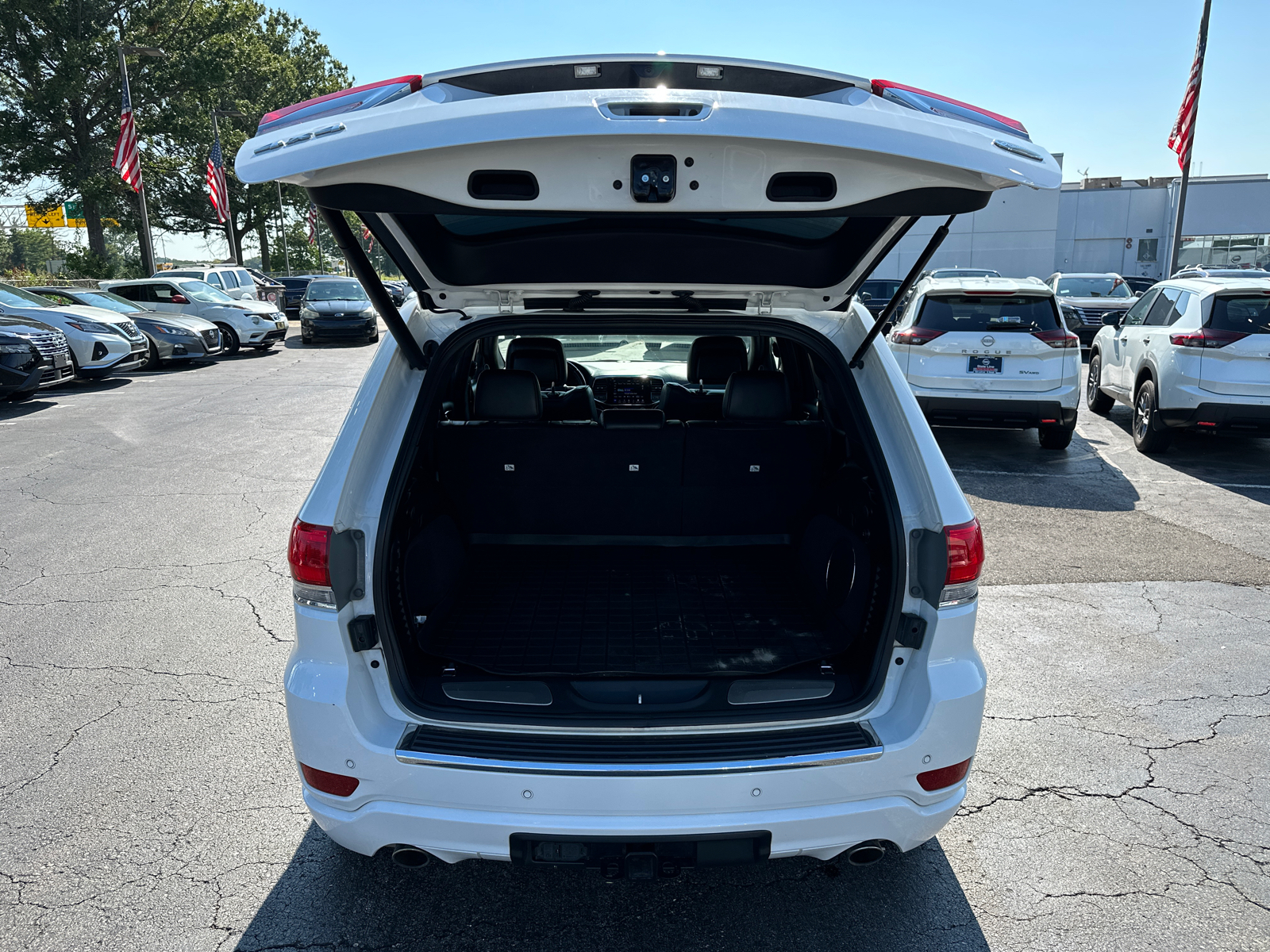 2020 Jeep Grand Cherokee Overland 9