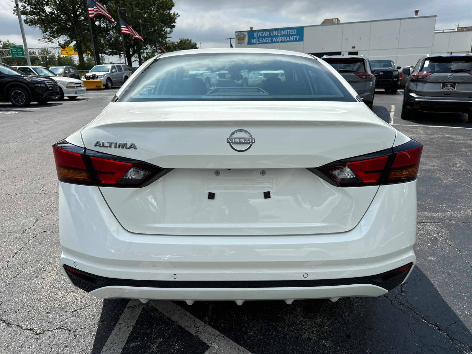 2024 Nissan Altima 2.5 S 7