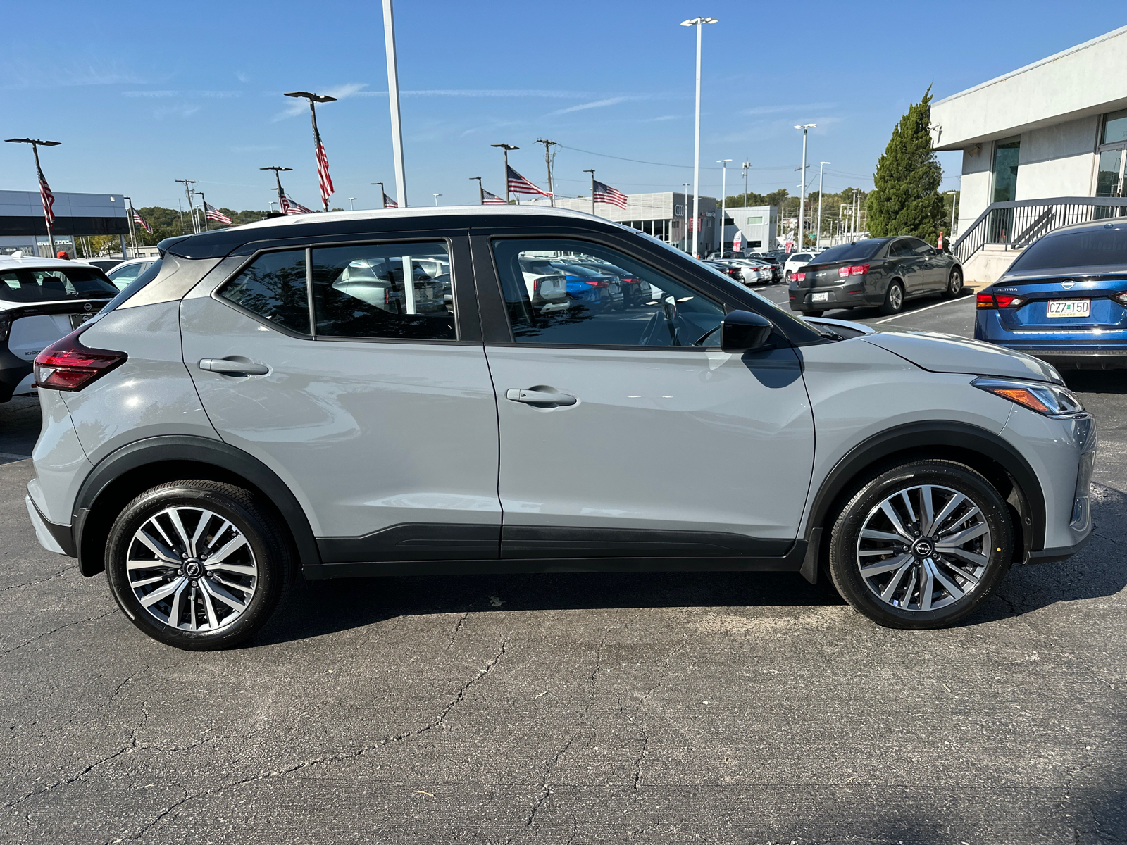 2024 Nissan Kicks SV 5