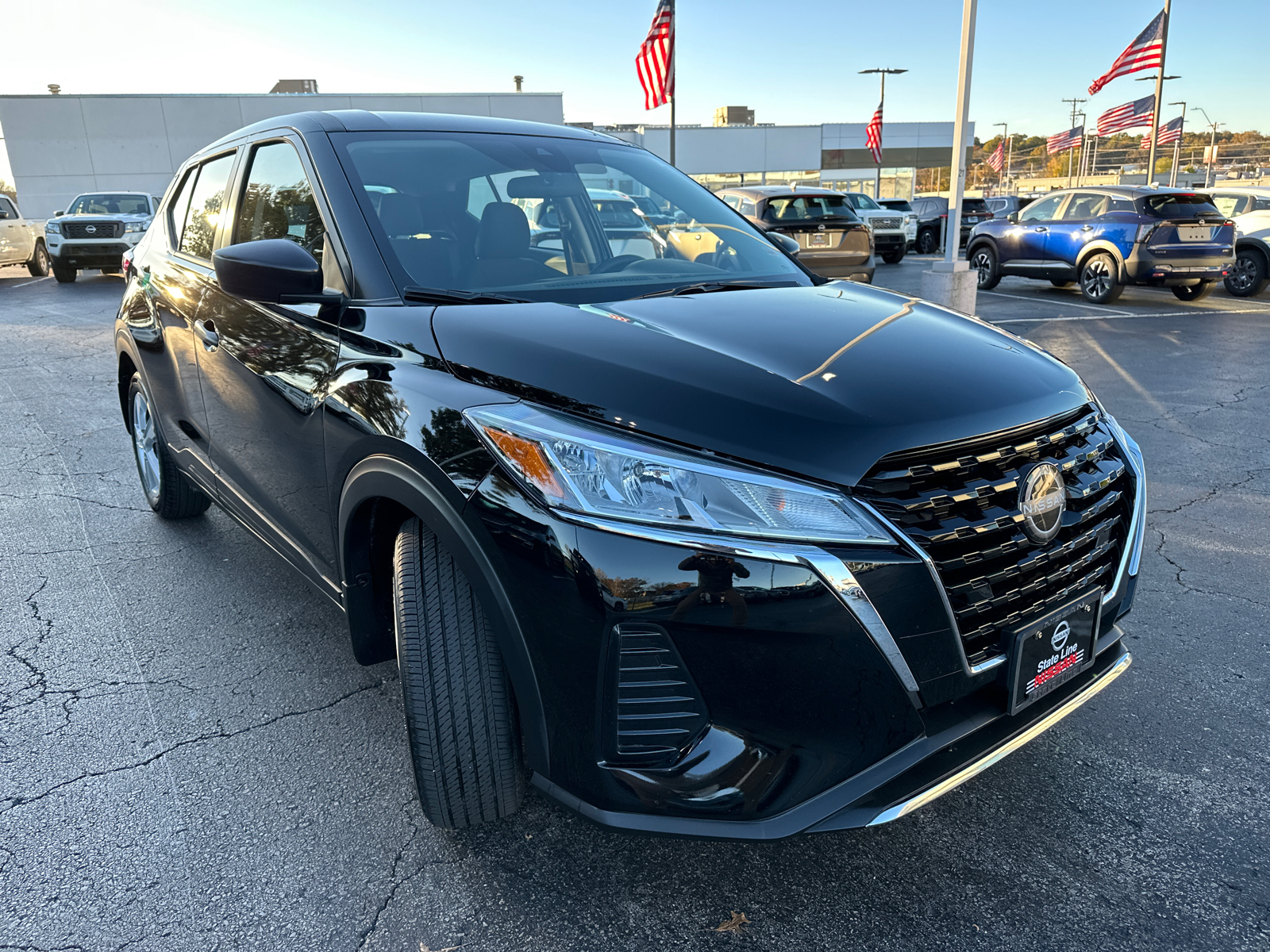 2023 Nissan Kicks S 4