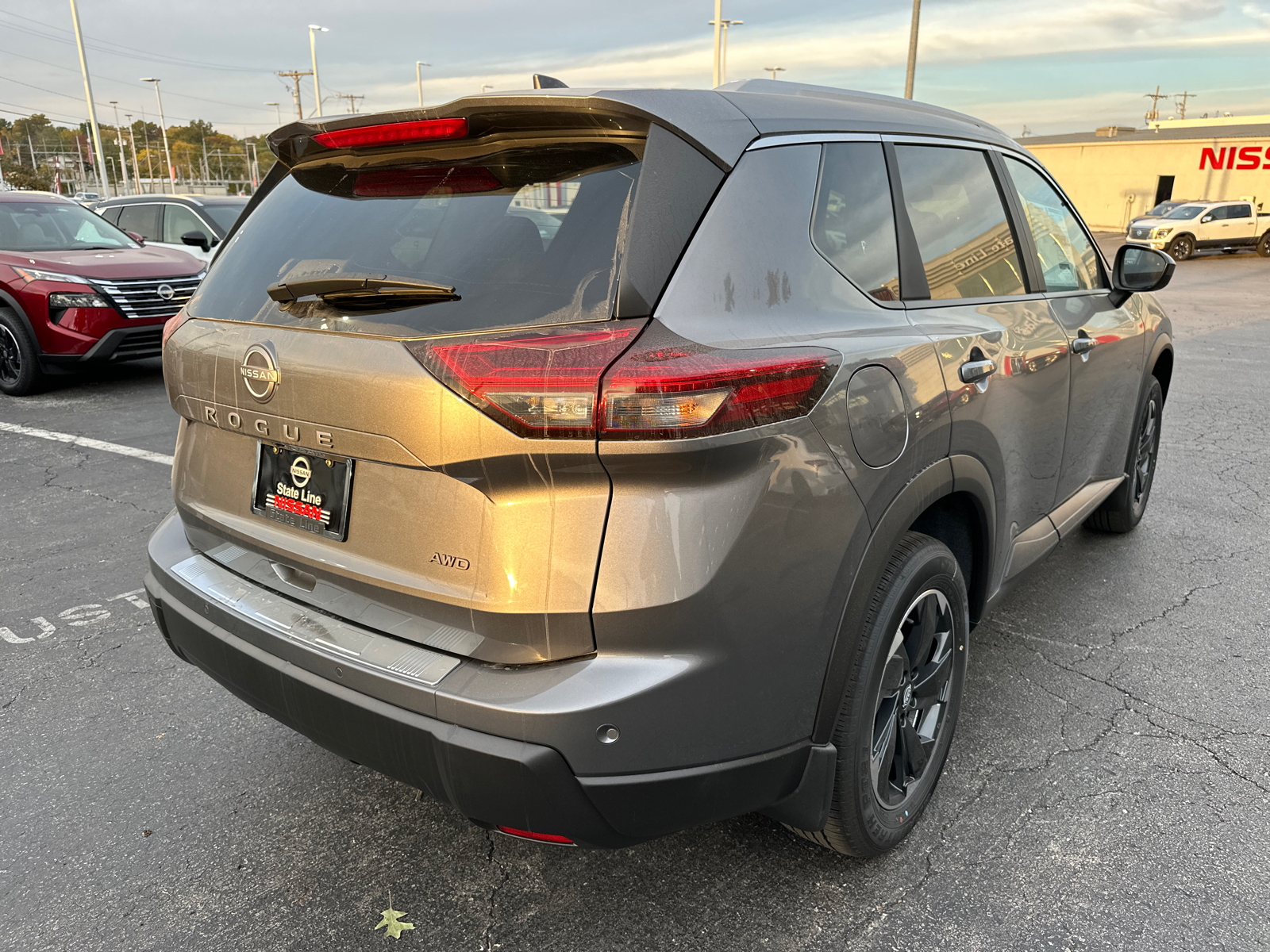 2025 Nissan Rogue SV 6