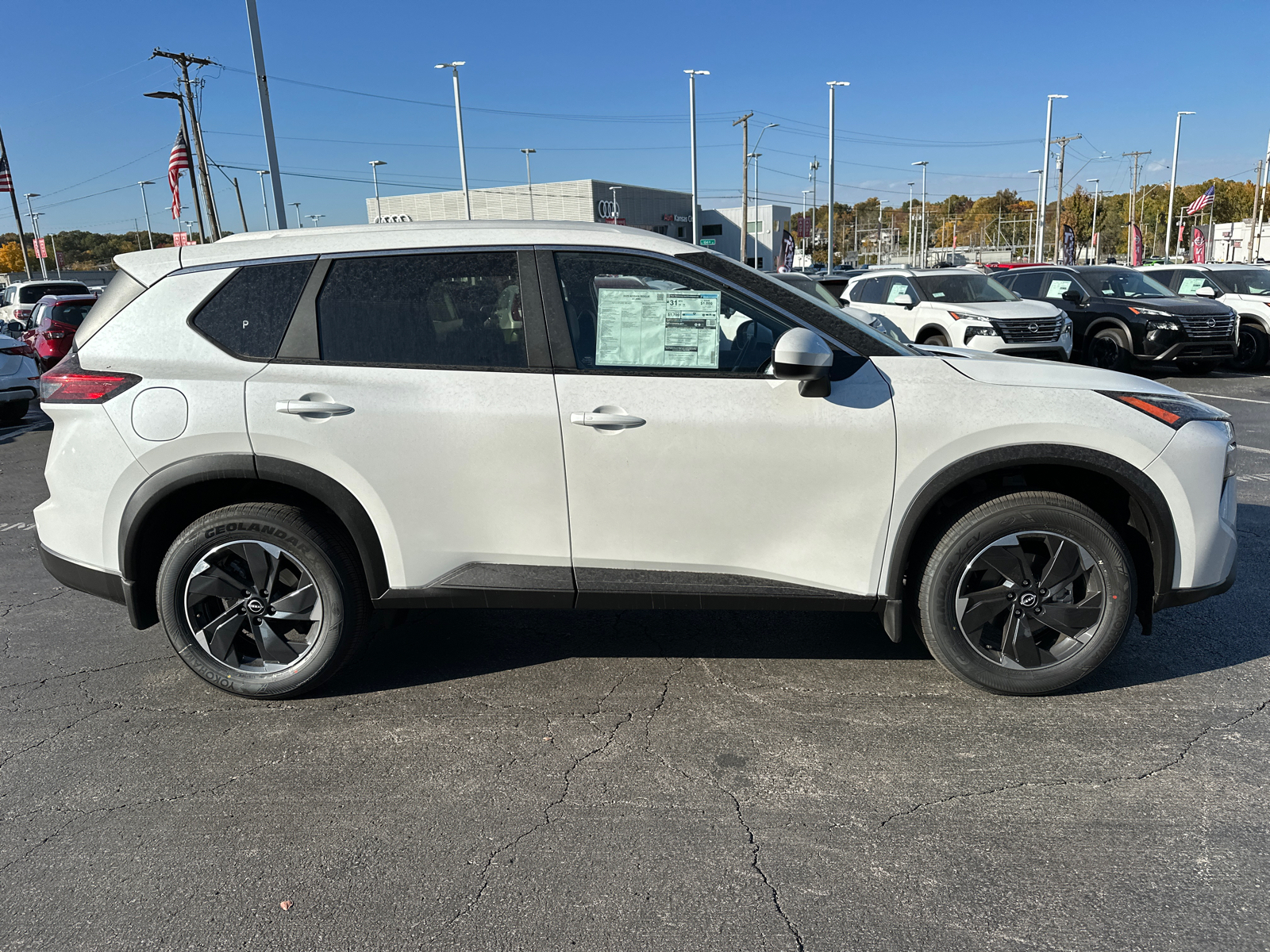 2025 Nissan Rogue SV 5