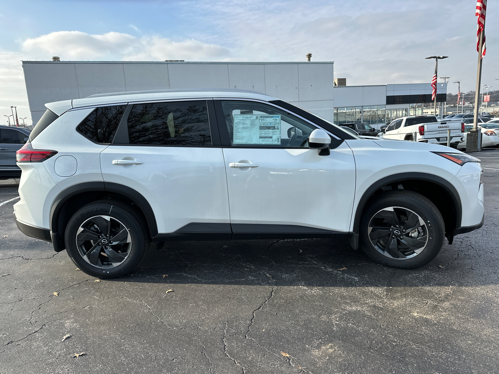 2024 Nissan Rogue SV 6