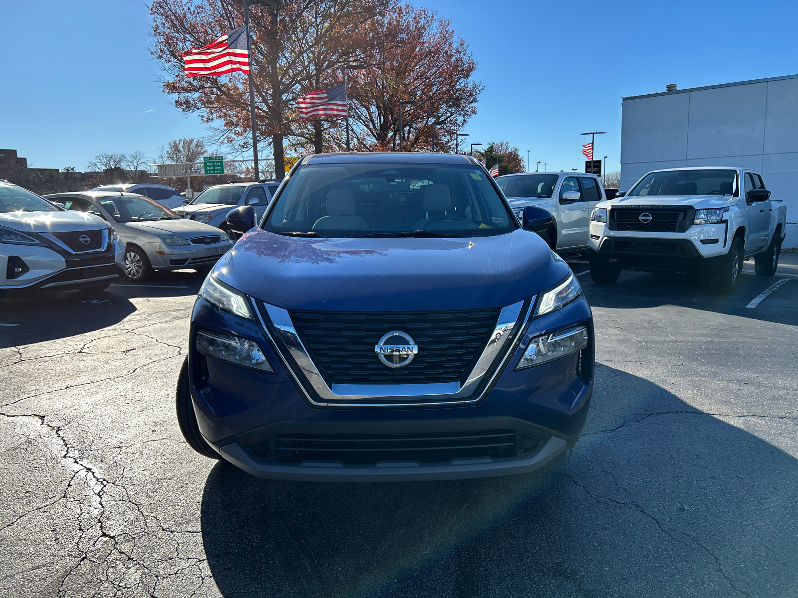 2021 Nissan Rogue SV 3