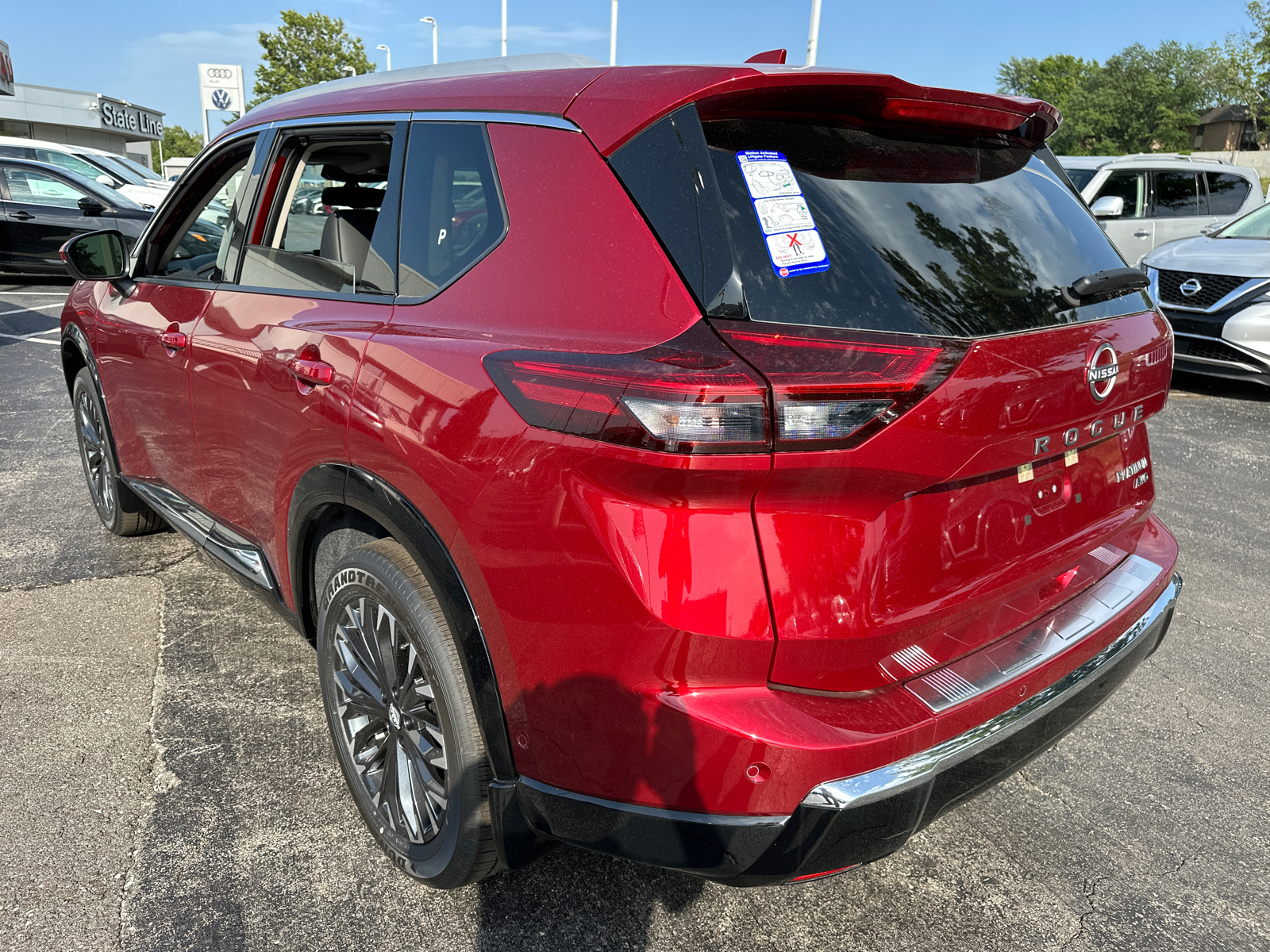 2024 Nissan Rogue Platinum 8