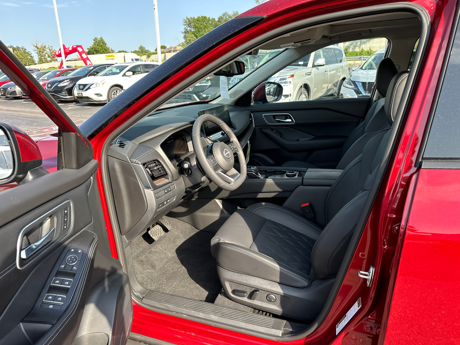 2024 Nissan Rogue Platinum 39