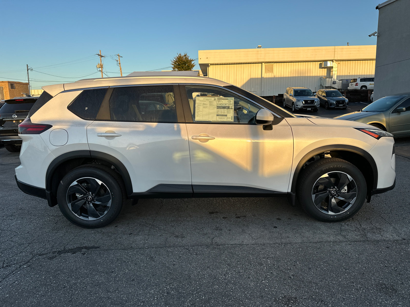 2024 Nissan Rogue SV 5