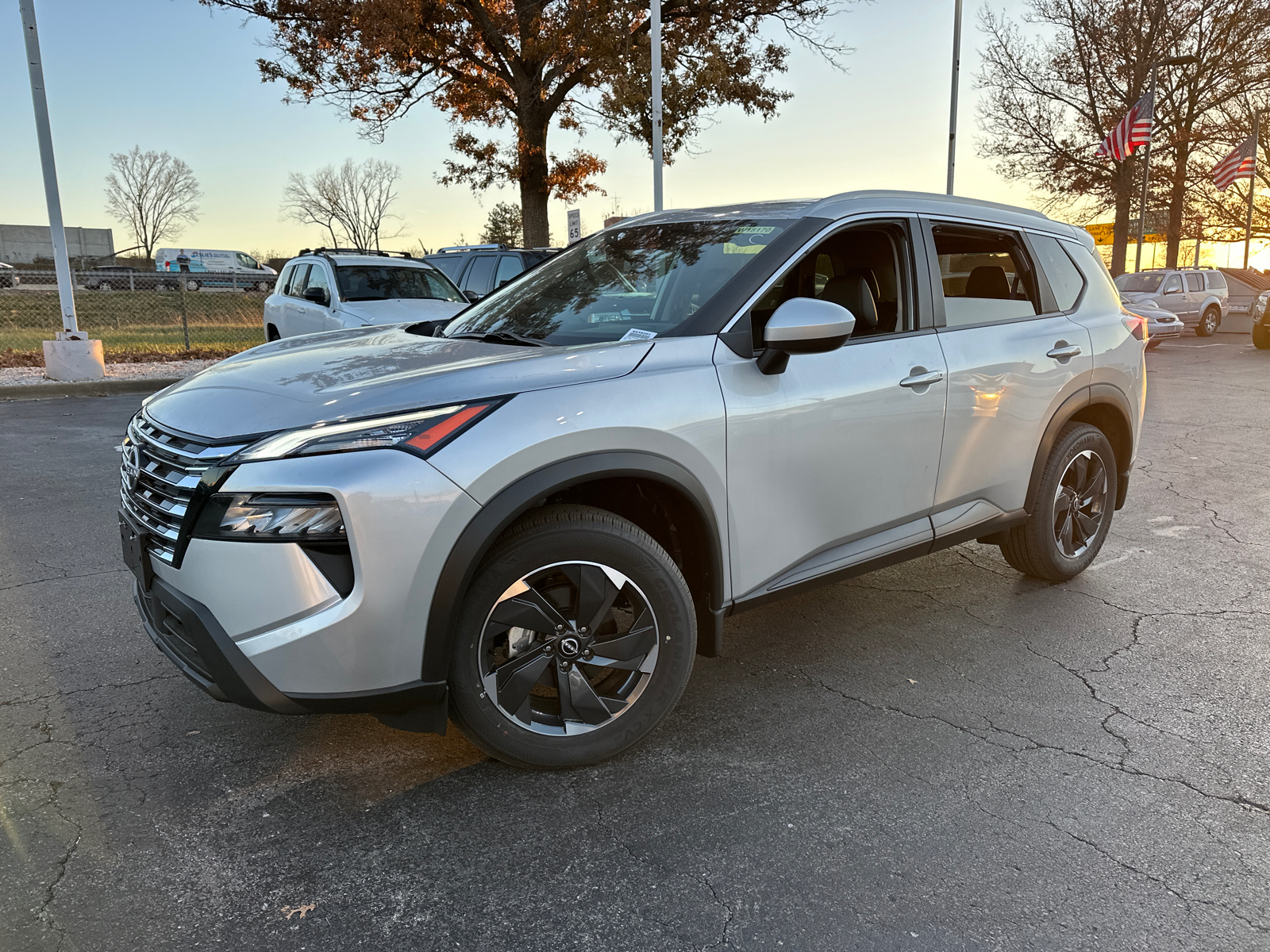 2024 Nissan Rogue SV 2