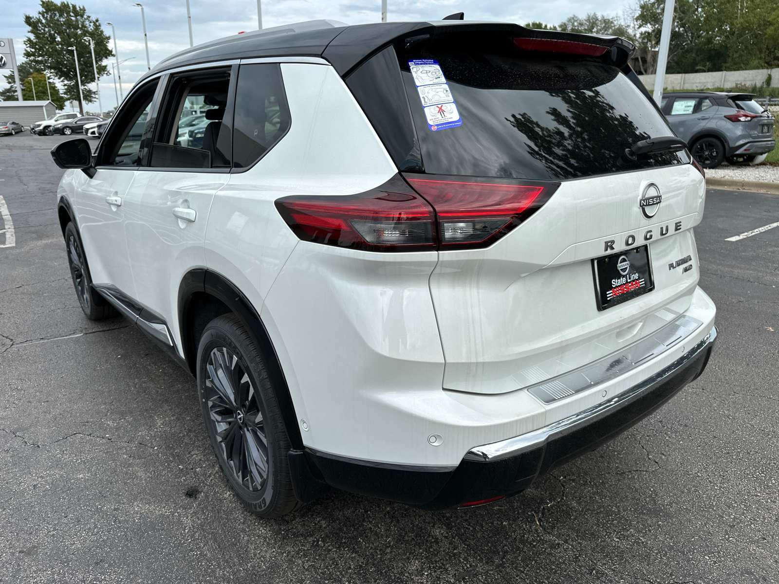 2024 Nissan Rogue Platinum 8