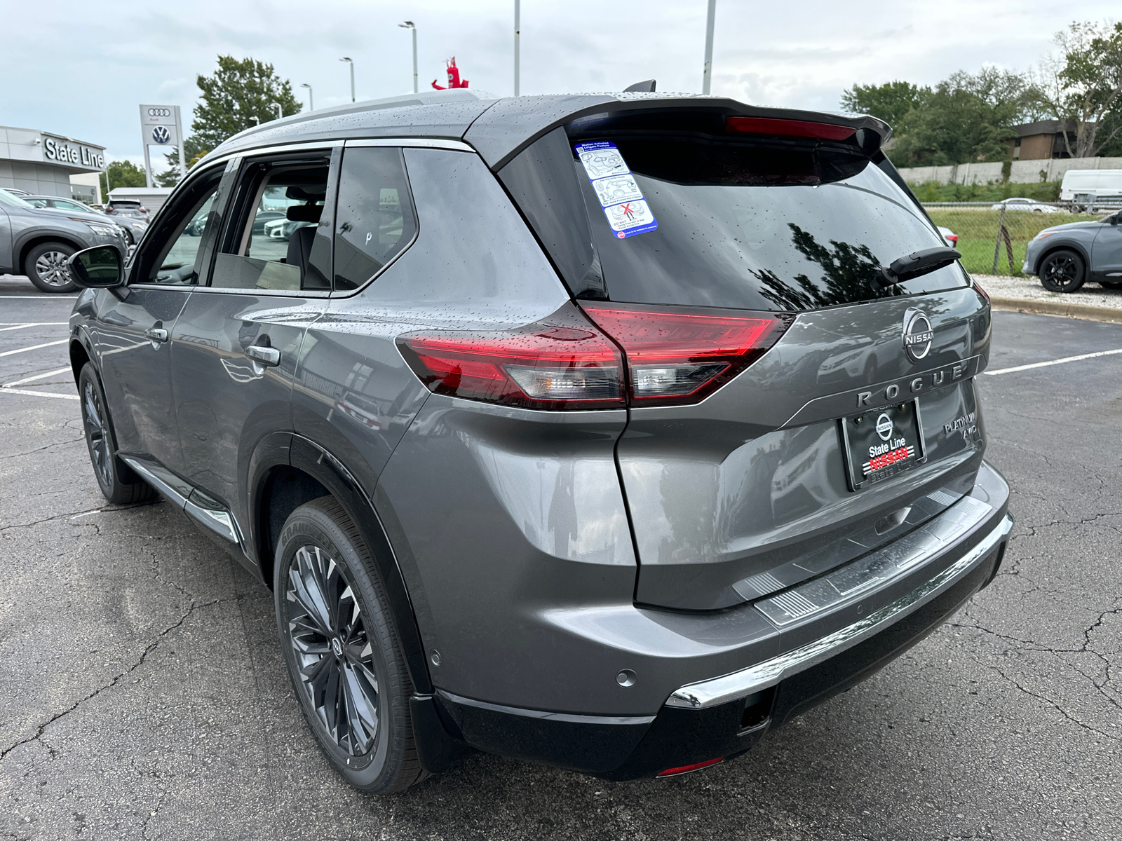 2024 Nissan Rogue Platinum 8