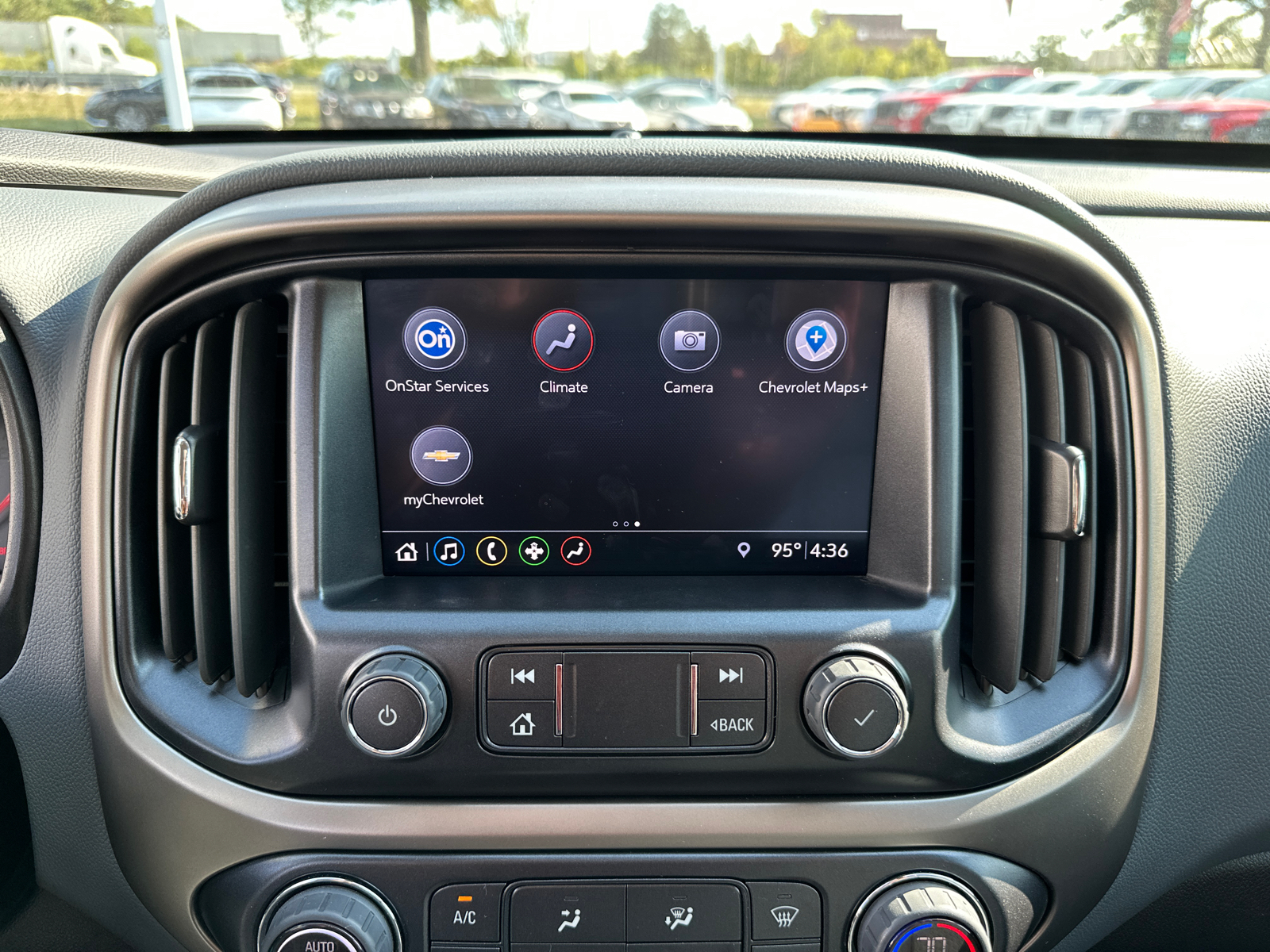 2022 Chevrolet Colorado Z71 24