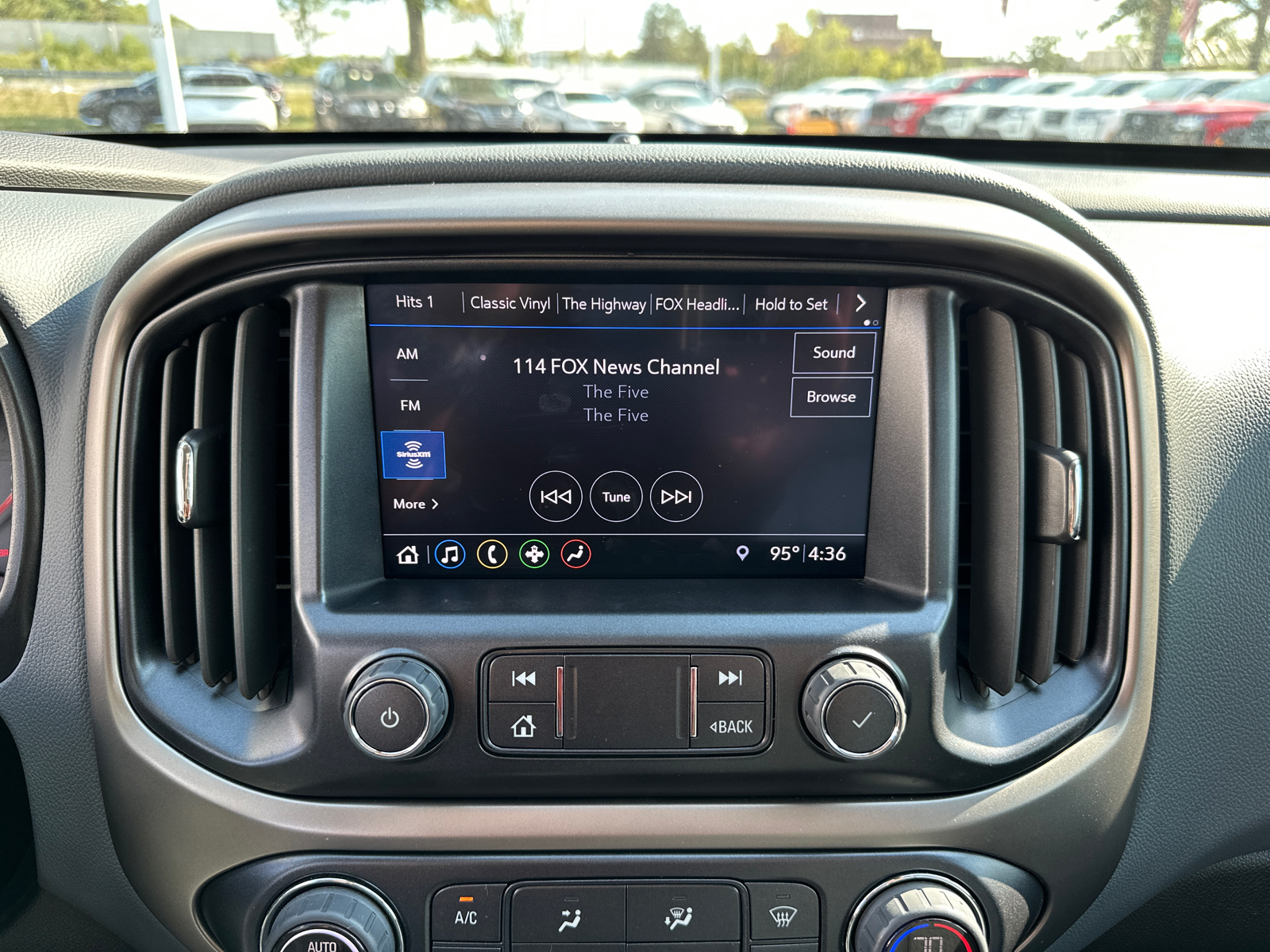 2022 Chevrolet Colorado Z71 25