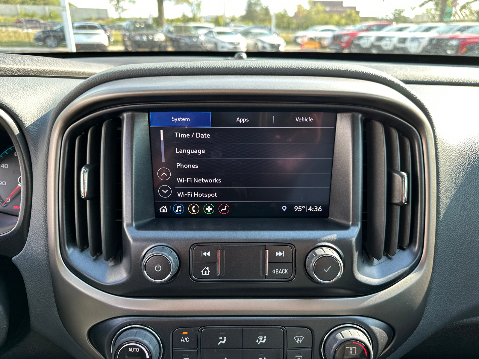 2022 Chevrolet Colorado Z71 28