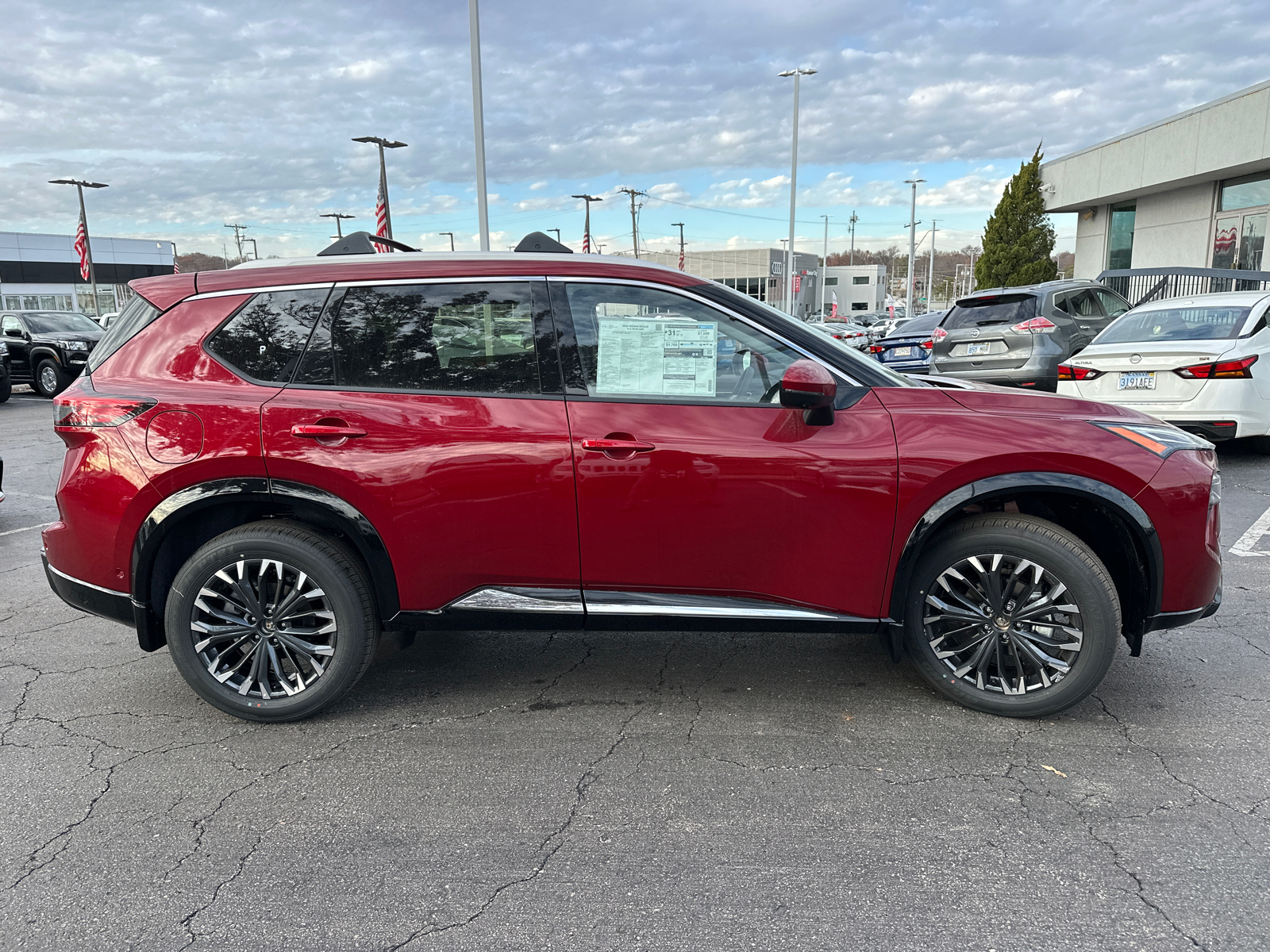 2025 Nissan Rogue Platinum 6