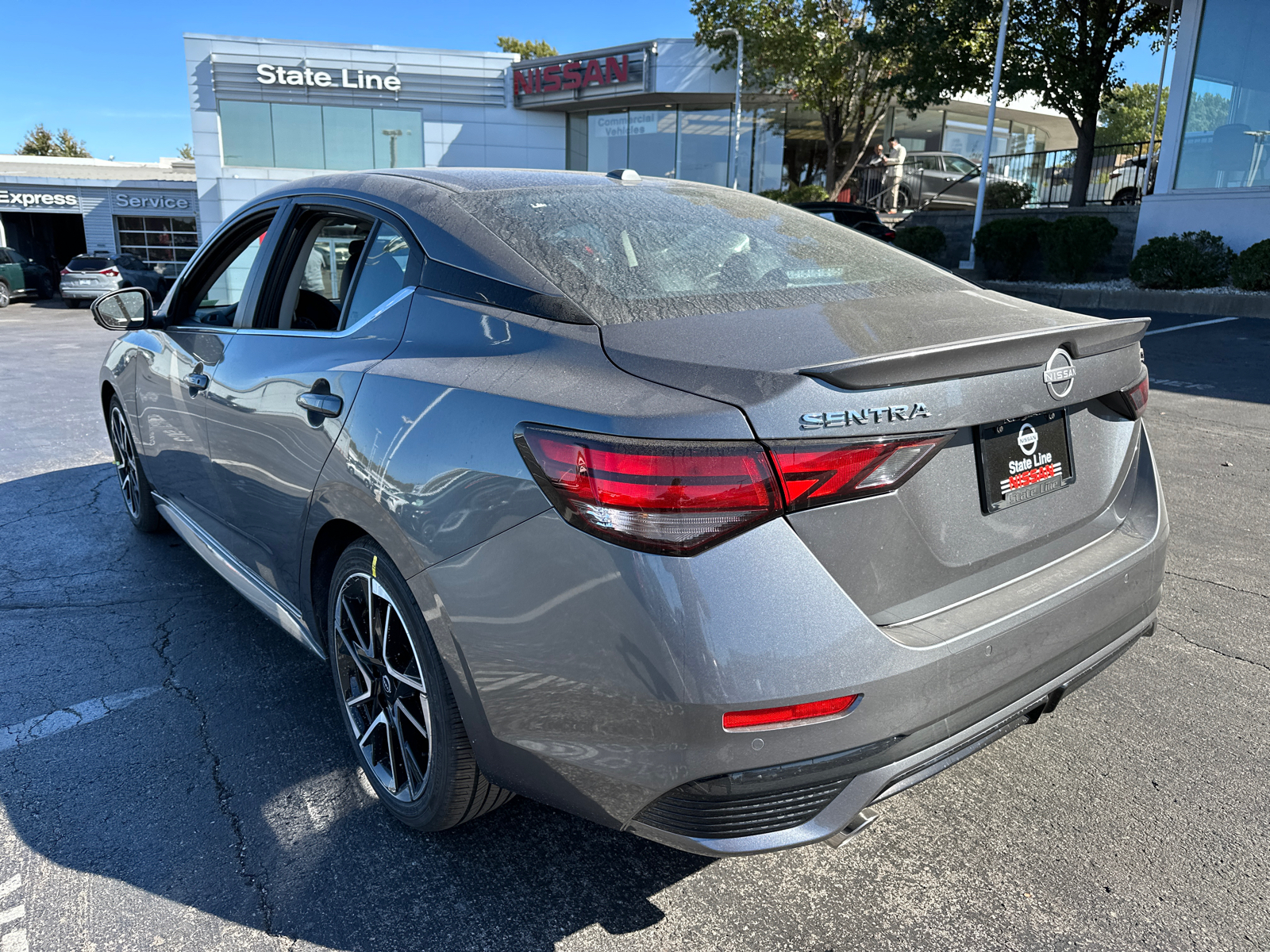 2025 Nissan Sentra SR 8