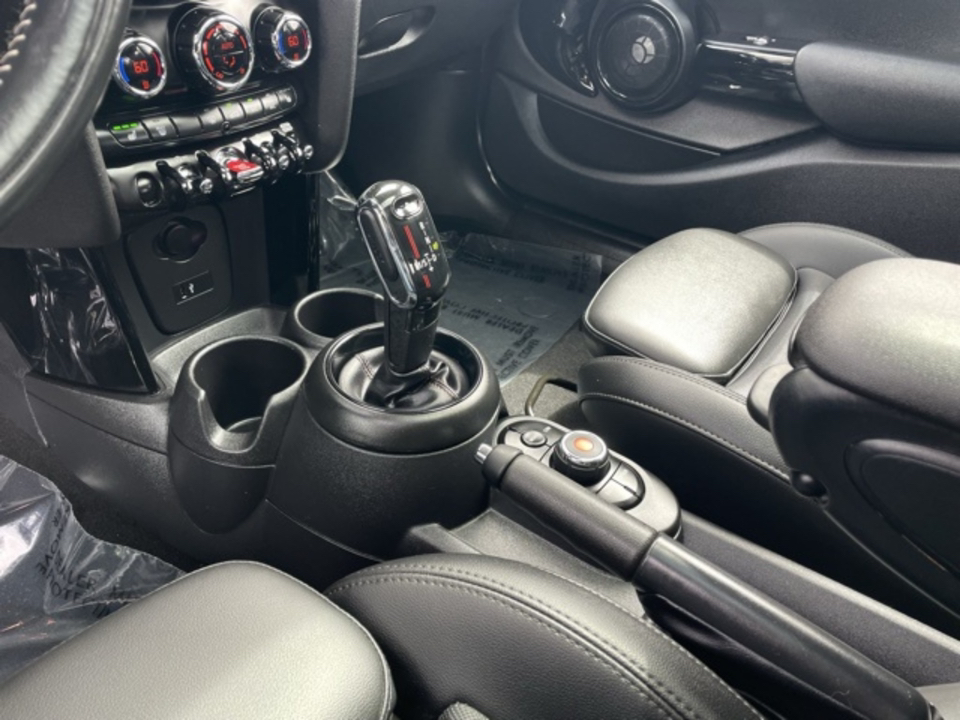 2021 MINI Cooper S Classic 26