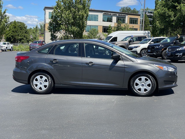 2018 Ford Focus S 2