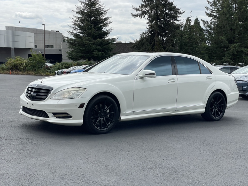 2010 Mercedes-Benz S-Class S 550 7