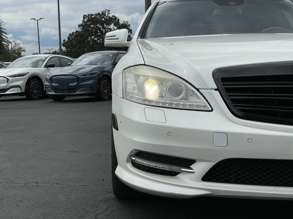 2010 Mercedes-Benz S-Class S 550 8