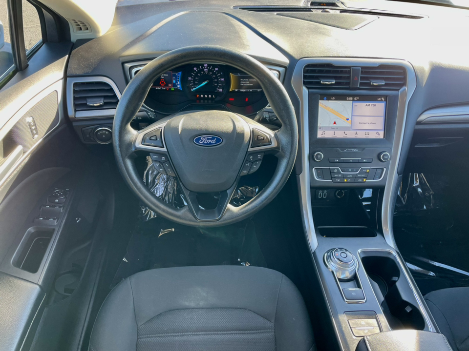 2019 Ford Fusion Hybrid SE 12