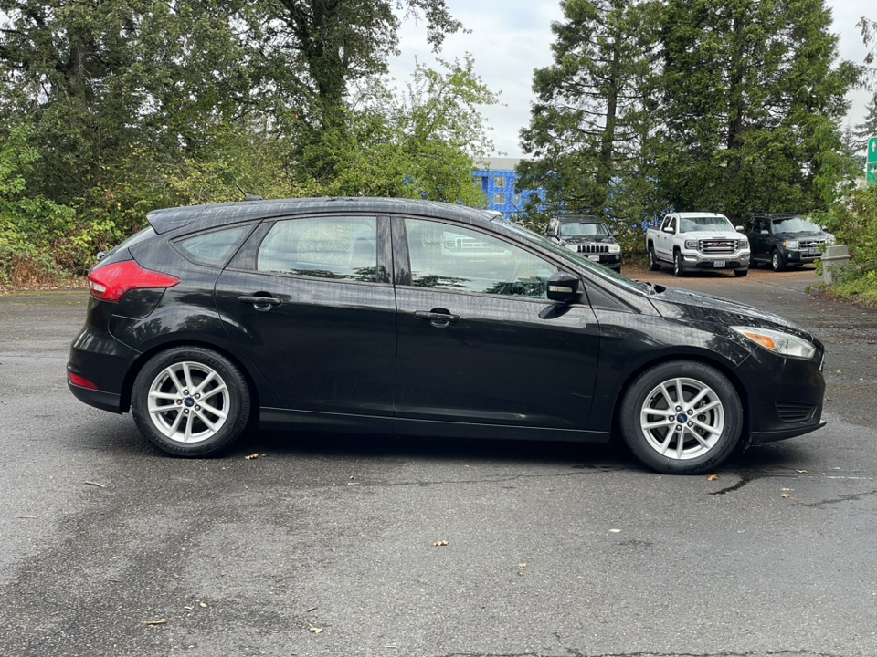 2015 Ford Focus SE 2