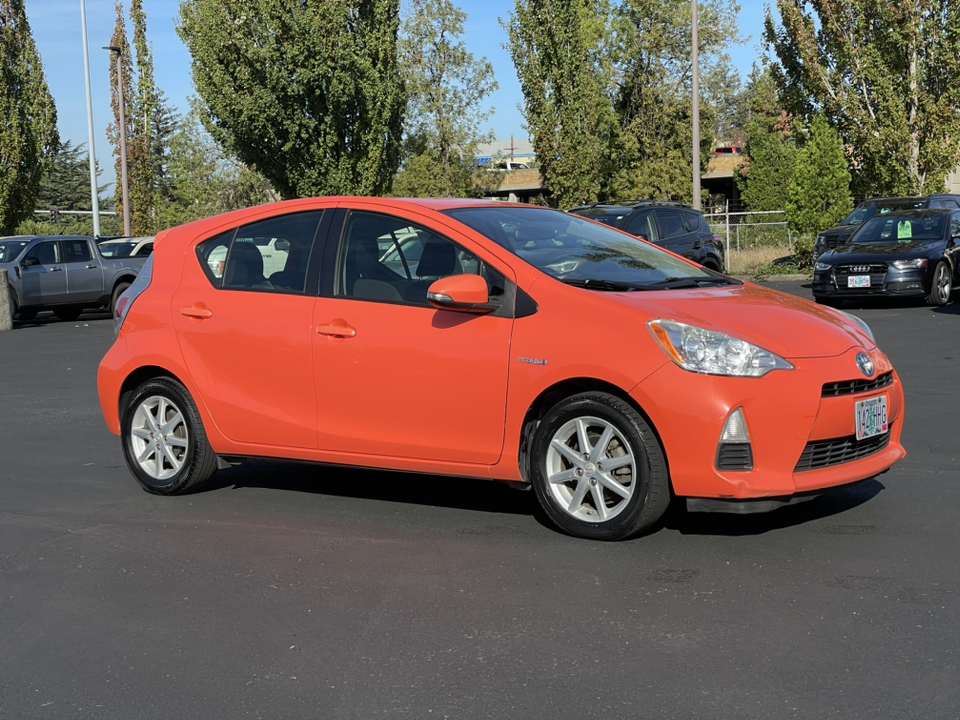 2012 Toyota Prius c Three 1