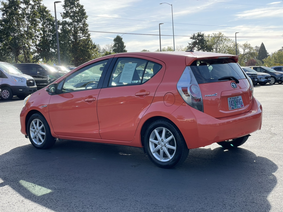 2012 Toyota Prius c Three 5