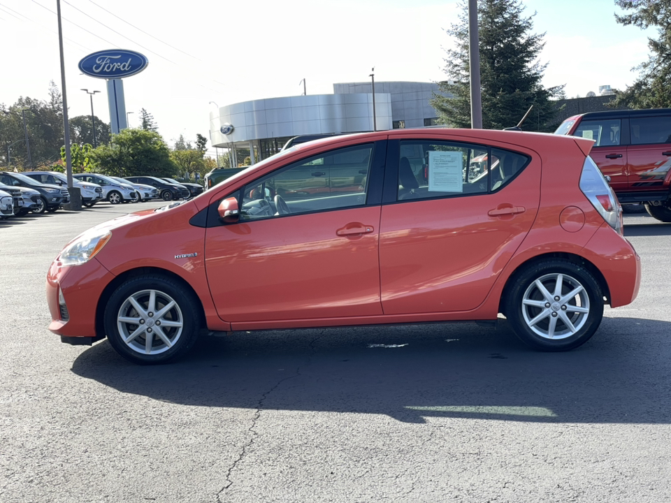 2012 Toyota Prius c Three 6