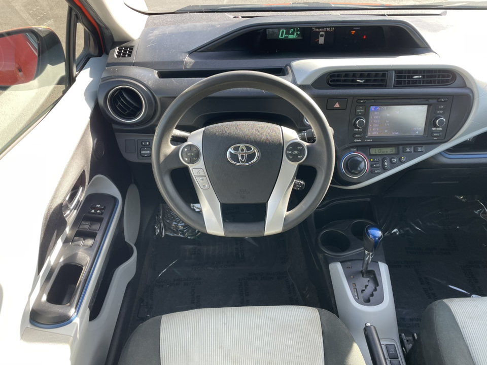 2012 Toyota Prius c Three 12