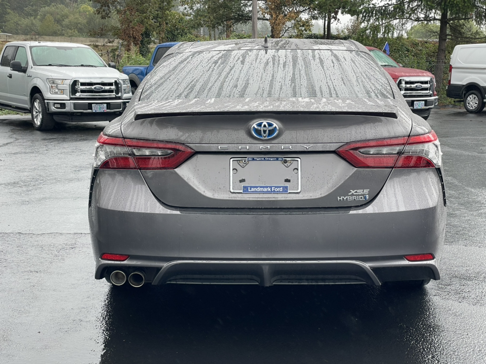 2022 Toyota Camry Hybrid XSE 4