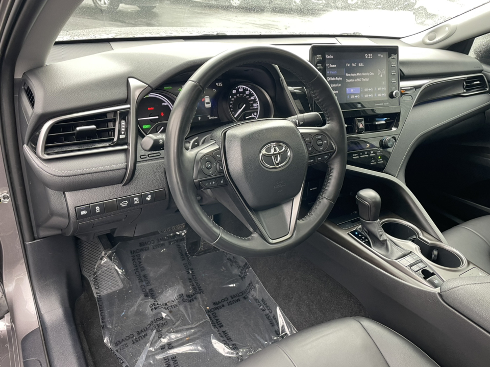 2022 Toyota Camry Hybrid XSE 11