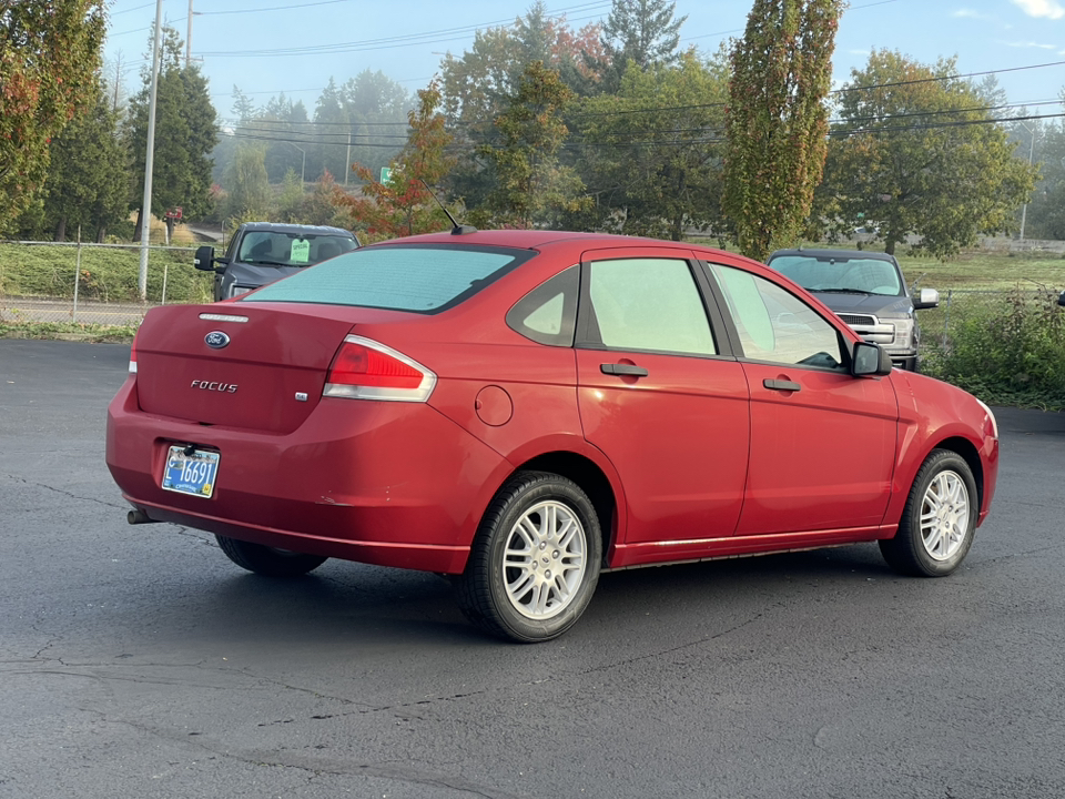 2011 Ford Focus SE 3