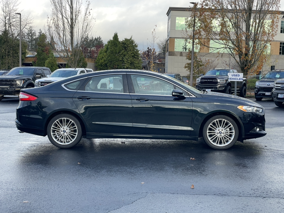 2014 Ford Fusion SE 2