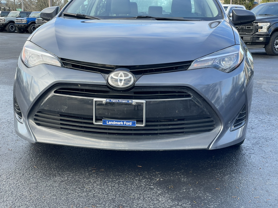 2017 Toyota Corolla LE 9